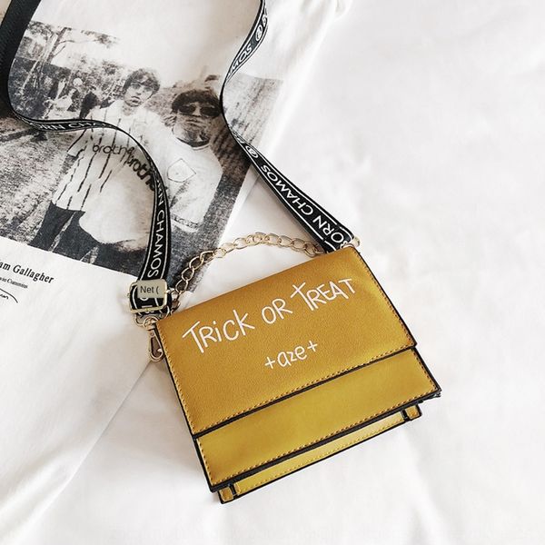 women 2019 new fashion korean version of versatile strap small square wide shoulder strap messenger bag chain letter single shoulder small
women 2019 new fashion korean version of versatile strap small square wide shoulder strap messenger bag chain letter single shoulder small