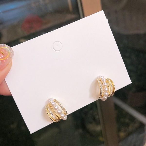 new fashion geometric pearl fine stud earrings contracted sweet shiny crystal hollow metal circular women earrings senior 2020, Golden;silver
new fashion geometric pearl fine stud earrings contracted sweet shiny crystal hollow metal circular women earrings senior 2020, Golden;silver