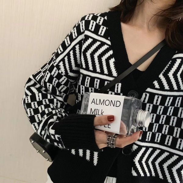 wlcaa black and white loose cardigan knitted pit short korean geometric thin cardigan stripe sweater 29 coat coat sweatersweater sweater wub, White;black
wlcaa black and white loose cardigan knitted pit short korean geometric thin cardigan stripe sweater 29 coat coat sweatersweater sweater wub, White;black