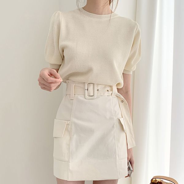 2021 new chic style female correspondence defines solid apricot o-neck short sleeve puff knitted sweater pockets mini skirt bands 3akw, Black;gray
2021 new chic style female correspondence defines solid apricot o-neck short sleeve puff knitted sweater pockets mini skirt bands 3akw, Black;gray