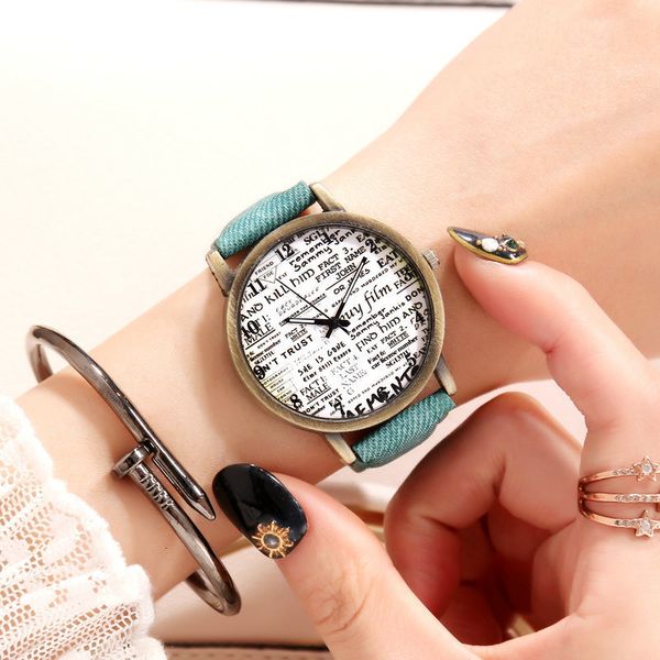 ean version of simple and personalized newspaper for male and female students yuansufeng leisure belt lovers watch xm-n4n8, Slivery;brown
ean version of simple and personalized newspaper for male and female students yuansufeng leisure belt lovers watch xm-n4n8, Slivery;brown