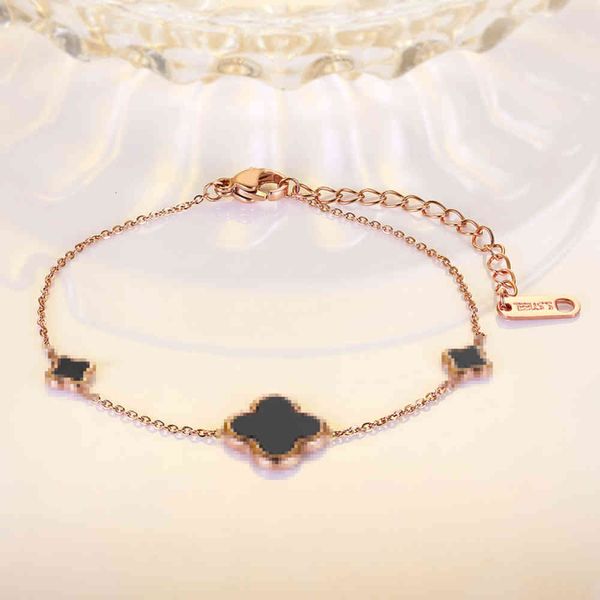 bracelet 18k rose gold clover bracelet girls glue dropping lucky grass titanium steel jewelry, Golden;silver
bracelet 18k rose gold clover bracelet girls glue dropping lucky grass titanium steel jewelry, Golden;silver