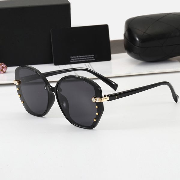 new round sunglasses women fashion designer lady glasses diamond decorative black gradient mirror polarized gafas de sol, White;black
new round sunglasses women fashion designer lady glasses diamond decorative black gradient mirror polarized gafas de sol, White;black