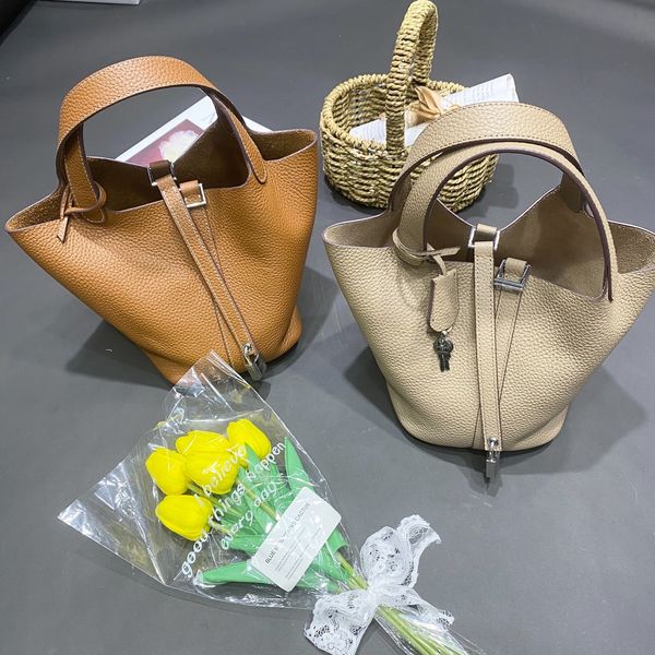 exquisite hardware jinkou litchi grain head leather classic vegetable basket handbag hand bag bb1909c
exquisite hardware jinkou litchi grain head leather classic vegetable basket handbag hand bag bb1909c