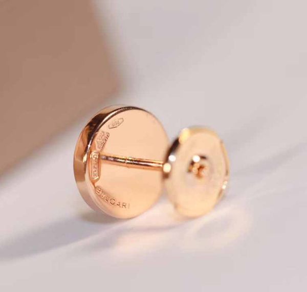 s925 silver luxurious quality round stud earring with white shell and black agate for women charm jewelry necklace match, Golden
s925 silver luxurious quality round stud earring with white shell and black agate for women charm jewelry necklace match, Golden