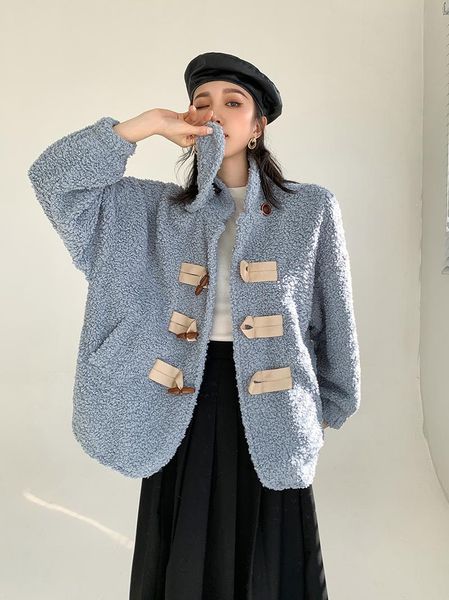 superaen 2020 new retro horn buckle college style lamb hair simple short coat women jacket, Black;brown
superaen 2020 new retro horn buckle college style lamb hair simple short coat women jacket, Black;brown