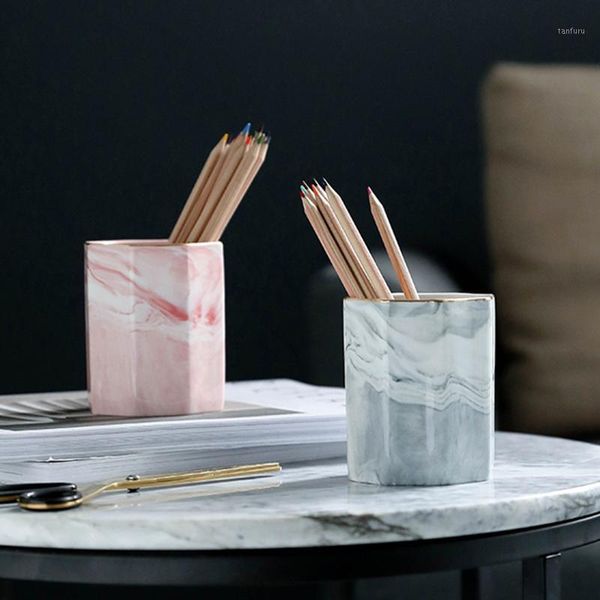 nordic art retro ceramic painting gold marble pattern storage pen holder simple cosmetic pen jewelry pink octagonal storage tank1
nordic art retro ceramic painting gold marble pattern storage pen holder simple cosmetic pen jewelry pink octagonal storage tank1