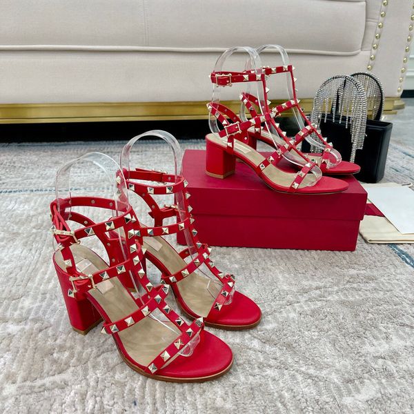 2022 spike ballerina rock studs pointed toe shoes buckle platform pumps wedding studs high heels matte rivets sandals studded strappy dress, Black;red
2022 spike ballerina rock studs pointed toe shoes buckle platform pumps wedding studs high heels matte rivets sandals studded strappy dress, Black;red