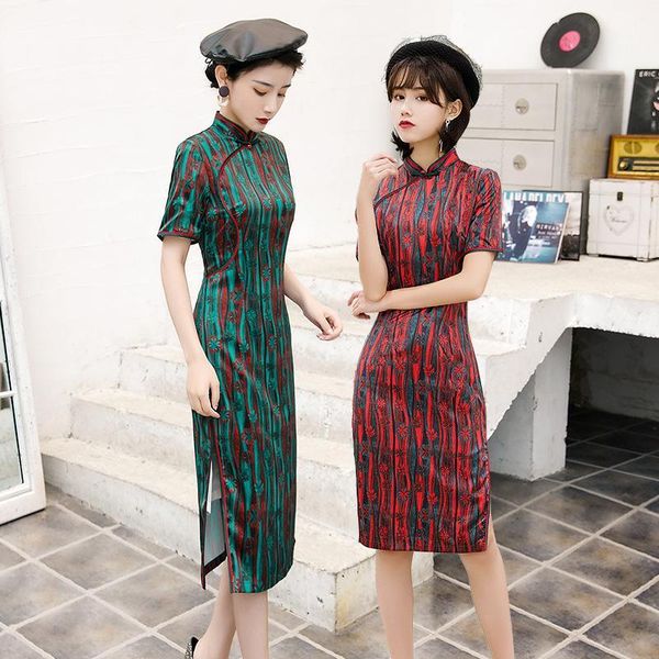 slim short sleeve qipao plus size 4xl elegant female chinese women satin cheongsam floral print1, Red
slim short sleeve qipao plus size 4xl elegant female chinese women satin cheongsam floral print1, Red