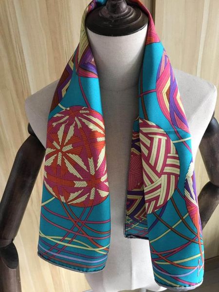 2020 new arrival winter brand blue 100% silk scarf 90*90 cm square shawl hand made roll wrap for women lady ing, Blue;gray
2020 new arrival winter brand blue 100% silk scarf 90*90 cm square shawl hand made roll wrap for women lady ing, Blue;gray