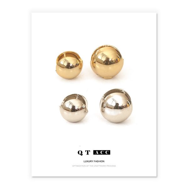 2020 new smooth mirror hollow three-dimensional ball earrings with cool design and versatile personality, Golden
2020 new smooth mirror hollow three-dimensional ball earrings with cool design and versatile personality, Golden