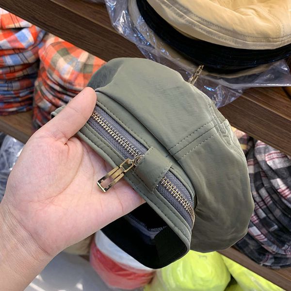 autumn jmx and / winter velvet beret women's korean solid color zipper artist's hat, Blue;gray
autumn jmx and / winter velvet beret women's korean solid color zipper artist's hat, Blue;gray