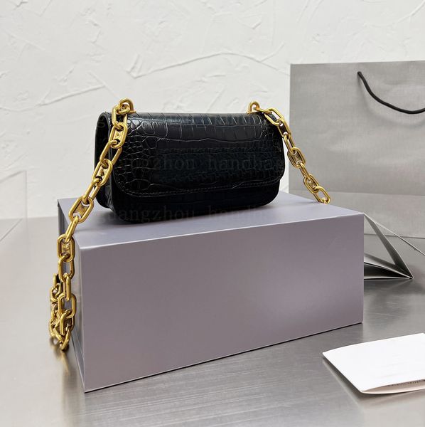 designers women bags gossip chain flap tofu bag crocodile pattern crossbody axillary bag handbag brand wallets luxury shoulder
designers women bags gossip chain flap tofu bag crocodile pattern crossbody axillary bag handbag brand wallets luxury shoulder