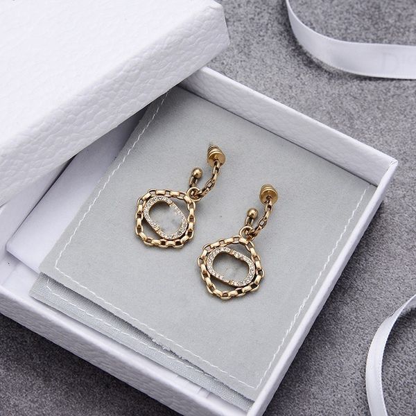 2021 fashion crystal stud earrings for lady women party earring new wedding lovers gift engagement jewelry for bride, Golden;silver
2021 fashion crystal stud earrings for lady women party earring new wedding lovers gift engagement jewelry for bride, Golden;silver
