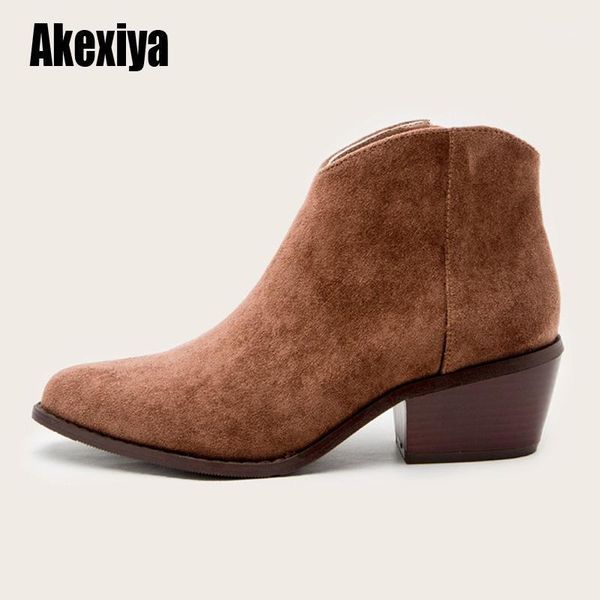 suede western ankle boots women round toe low-heeled short boots autumn cowboy knight woman u8451, Black
suede western ankle boots women round toe low-heeled short boots autumn cowboy knight woman u8451, Black