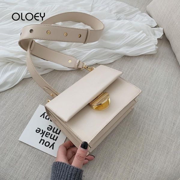 2020 classic small flap women's bag with rivet wide strap women pu leather handbags fashion lady messenger bag for female bolsas
2020 classic small flap women's bag with rivet wide strap women pu leather handbags fashion lady messenger bag for female bolsas