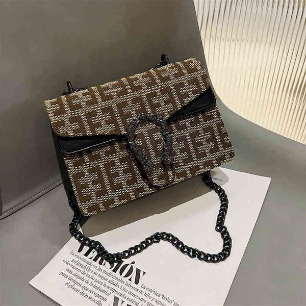 2022 factory wholesale new old flower small female minority design trendy autumn and winter style online red trend versatile fashion messeng
2022 factory wholesale new old flower small female minority design trendy autumn and winter style online red trend versatile fashion messeng