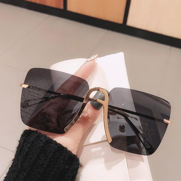 luxury trending rimless square sunglasses tinted black vintage for women big nose bridge sun glasses metal designer shades gafas, White;black
luxury trending rimless square sunglasses tinted black vintage for women big nose bridge sun glasses metal designer shades gafas, White;black