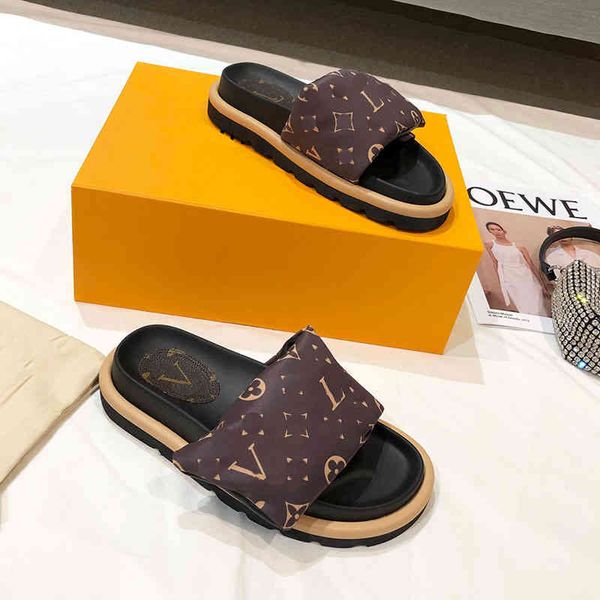 quality fashion high women slippers designer durable men woman slipper ladies summer wide flat flops beach sandals size 34-44, Black
quality fashion high women slippers designer durable men woman slipper ladies summer wide flat flops beach sandals size 34-44, Black