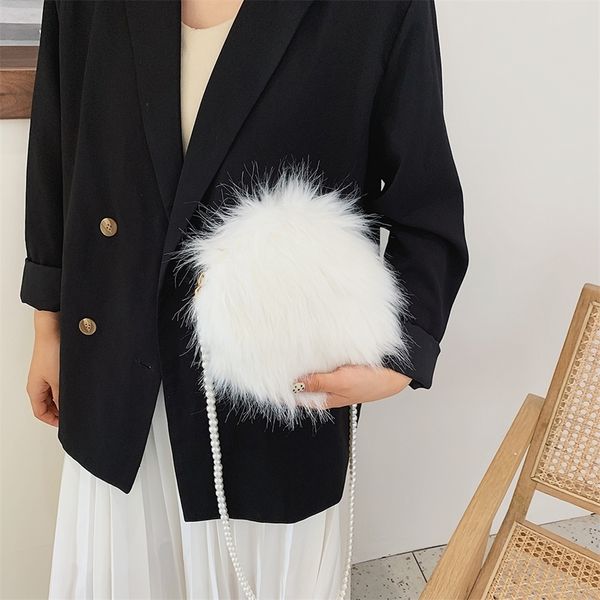 fashion women party messenger bag elegant pearl chain plush shoulder purse totes youth ladies simple versatile bag
fashion women party messenger bag elegant pearl chain plush shoulder purse totes youth ladies simple versatile bag