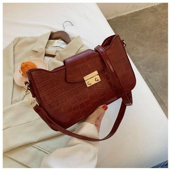 жесткий pu leather fashion hasp сумки плеча урожай ретро 20-33 years old croos тела сумка tote сумки для платья
жесткий pu leather fashion hasp сумки плеча урожай ретро 20-33 years old croos тела сумка tote сумки для платья