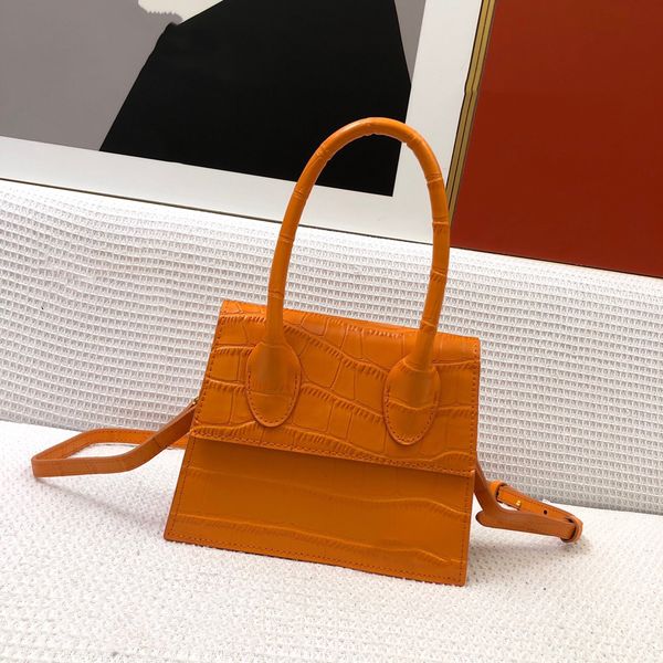 fashion classic lady purse designer famous brand alligator leather inner layer pack one shoulder hand-held luxury size 20cm, Red;black
fashion classic lady purse designer famous brand alligator leather inner layer pack one shoulder hand-held luxury size 20cm, Red;black