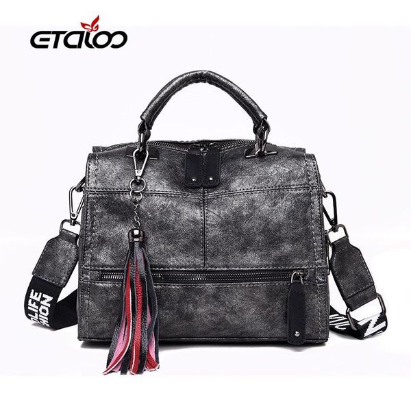 мешки плеча 2020 новый vintage leather кисточки роскошные сумки женские сумки конструктора сумки высокого качества дамы руку для женщин
мешки плеча 2020 новый vintage leather кисточки роскошные сумки женские сумки конструктора сумки высокого качества дамы руку для женщин