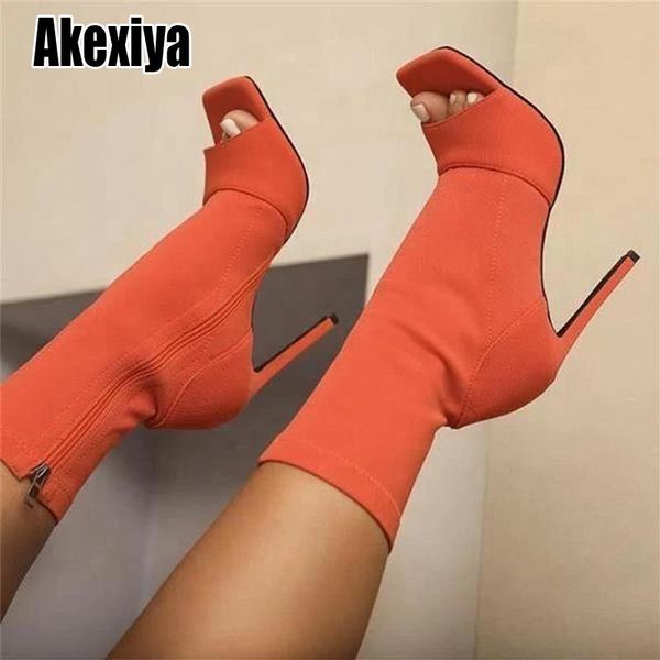 2021 female roman sandals fine with fish mouth super high heel large size summer sandals women's fashion casual p759, Black
2021 female roman sandals fine with fish mouth super high heel large size summer sandals women's fashion casual p759, Black