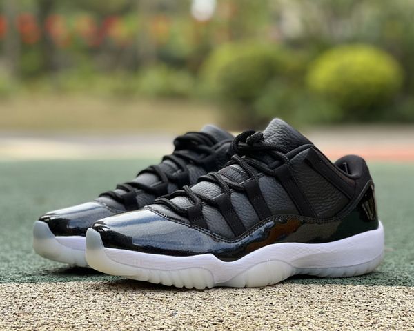 jumpman 11 low 72-10 basketball shoes black/gym red-white-sail real carbon fiber 11s trainer sports stylist fashion sneakers come with box
jumpman 11 low 72-10 basketball shoes black/gym red-white-sail real carbon fiber 11s trainer sports stylist fashion sneakers come with box
