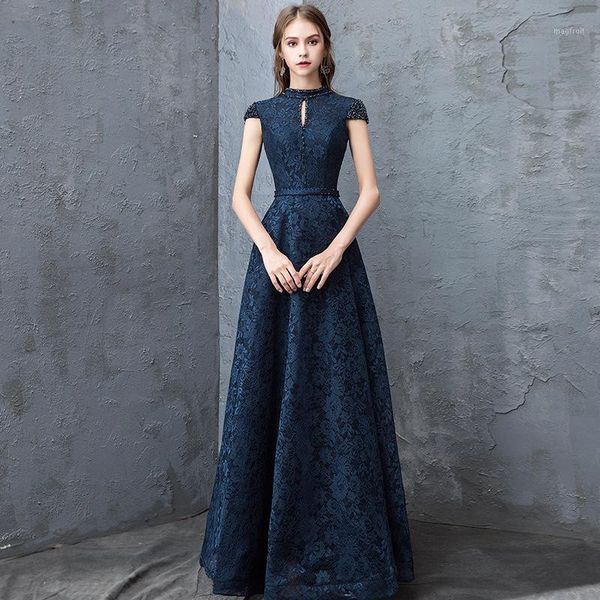 new temperament elegant dresses lace stand collar embroidery slim evening party gown qipao abito da sera1, Red
new temperament elegant dresses lace stand collar embroidery slim evening party gown qipao abito da sera1, Red