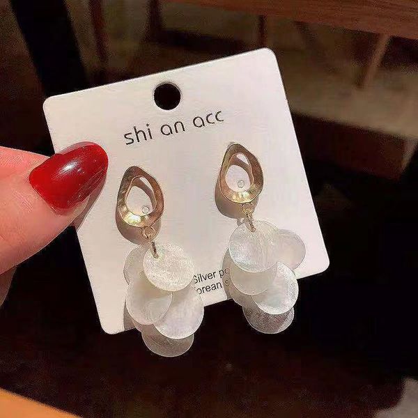 stud vintage temperament shell earring minimalist style french luxury round pearl for women, Golden;silver
stud vintage temperament shell earring minimalist style french luxury round pearl for women, Golden;silver