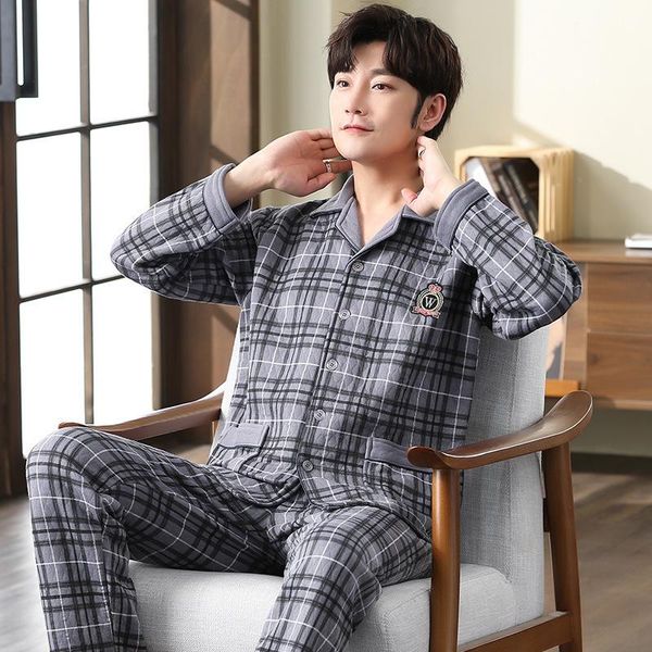 men's pajamas winter thick warm interlayer autumn and winter long-sleeved young and middle-aged dad air cotton pigiama uomo 2020, Black;brown
men's pajamas winter thick warm interlayer autumn and winter long-sleeved young and middle-aged dad air cotton pigiama uomo 2020, Black;brown
