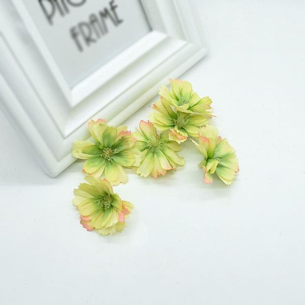 10pcs 5cm silk daisy head fake flowers wall scrapbook diy gifts christmas wreath artificial flowers for wedding home decor bbydmk
10pcs 5cm silk daisy head fake flowers wall scrapbook diy gifts christmas wreath artificial flowers for wedding home decor bbydmk