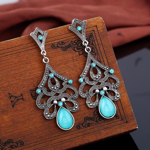 ethnic bohemian turquoises earring women teardrop black vein antique silver color filigree stone dangle earrings
ethnic bohemian turquoises earring women teardrop black vein antique silver color filigree stone dangle earrings