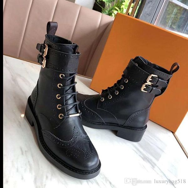 2020 european luxury designer brand shoes fashion combat boots wome's shoes boots fashion shoes martin boots with leather, Black
2020 european luxury designer brand shoes fashion combat boots wome's shoes boots fashion shoes martin boots with leather, Black