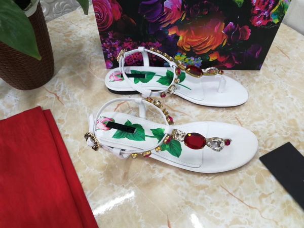 spring and summer 2020 new genuine leather crystal rhinestone clip foot fairy style shoes beach holiday ins sandals, Black
spring and summer 2020 new genuine leather crystal rhinestone clip foot fairy style shoes beach holiday ins sandals, Black