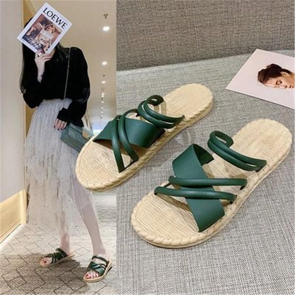 beach sandals, women can wear the seaside wet water 2021 autumn new student versatile tide two wear sandals, Black
beach sandals, women can wear the seaside wet water 2021 autumn new student versatile tide two wear sandals, Black