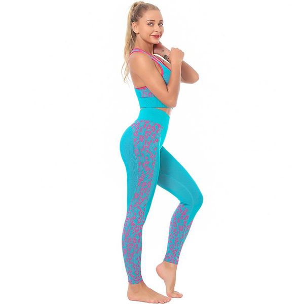 yoga outfits 2021 custom logo women fitness leggings and gym clothing workout seamless set, White;red
yoga outfits 2021 custom logo women fitness leggings and gym clothing workout seamless set, White;red
