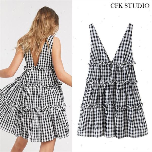 2021 za women mini dress with halter neck plaid print button in back vest dress summer sleeveless ruffles pleated minidress, Black;gray
2021 za women mini dress with halter neck plaid print button in back vest dress summer sleeveless ruffles pleated minidress, Black;gray