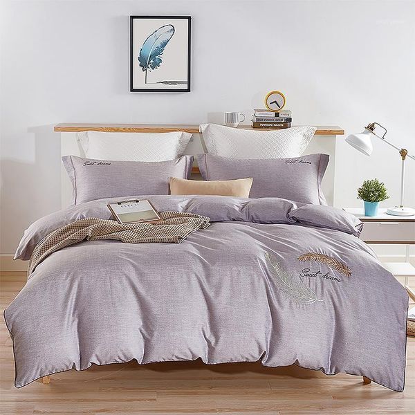 4pcs bedding set 13376 100% pure cotton duvet/quilt cover pillowcase flat bed sheet europe luxury embroidery bed kit1
4pcs bedding set 13376 100% pure cotton duvet/quilt cover pillowcase flat bed sheet europe luxury embroidery bed kit1
