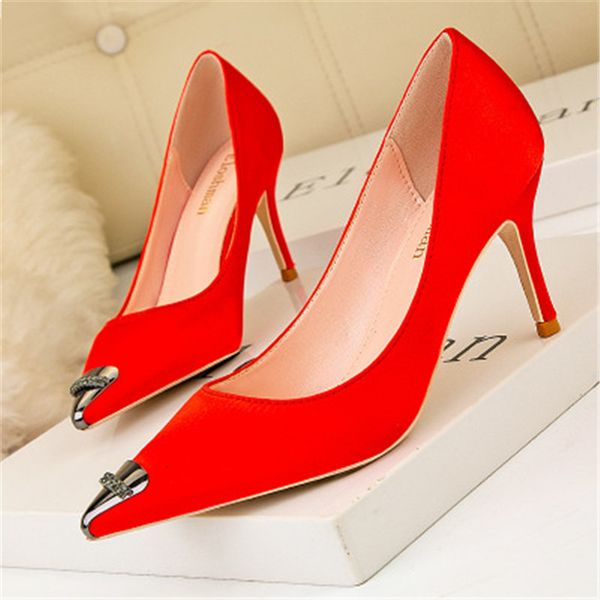 2021 new size 34-41 women's in high heels metal toe pumps pointed wedding shoes elegant spring ladies'shoes i3k4, Black
2021 new size 34-41 women's in high heels metal toe pumps pointed wedding shoes elegant spring ladies'shoes i3k4, Black