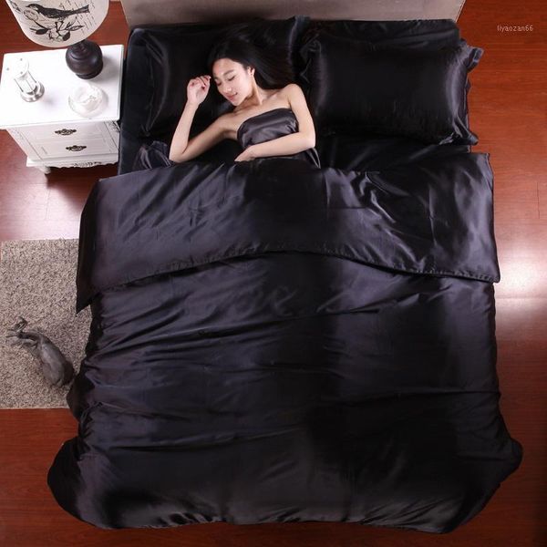 50 bedding set satin silk bed linen set double bedcover bedspread on bed sheet with elastic band wholesale lots1
50 bedding set satin silk bed linen set double bedcover bedspread on bed sheet with elastic band wholesale lots1