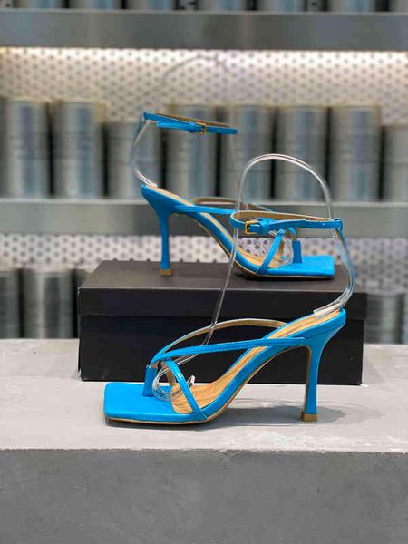 women designer stretch sandals leather high heels summer ladies fashion flat woven slipper woman shoes with box size 35-40, Black
women designer stretch sandals leather high heels summer ladies fashion flat woven slipper woman shoes with box size 35-40, Black