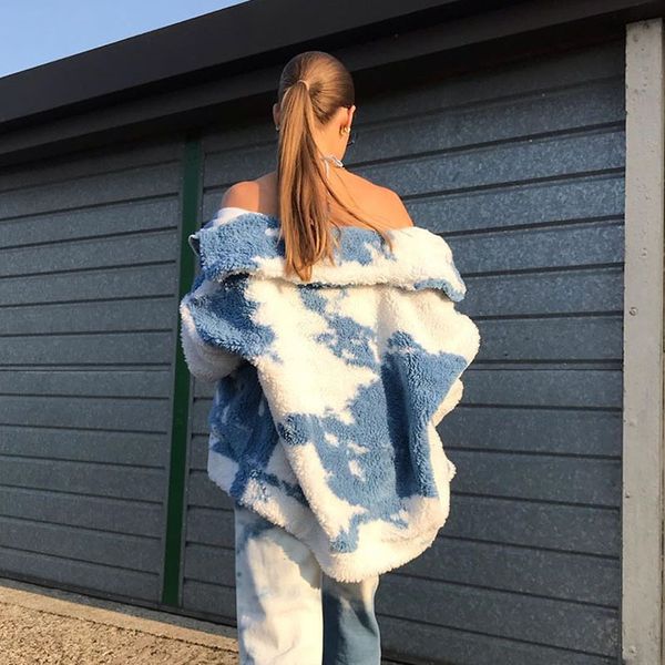 blue tie dye print jacket of large female size vintage y2k lambskin pockets teddy skin fake thick zipper winter jackets cz44, Black;brown
blue tie dye print jacket of large female size vintage y2k lambskin pockets teddy skin fake thick zipper winter jackets cz44, Black;brown