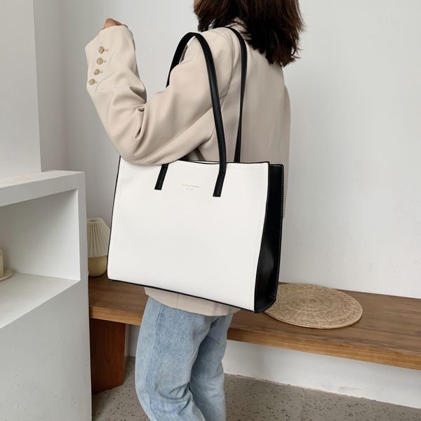 hh designer pu leather shoulder bags for women 2021 classic high capacity handbags travel luxury hand bag female large shoulder bag 2097
hh designer pu leather shoulder bags for women 2021 classic high capacity handbags travel luxury hand bag female large shoulder bag 2097