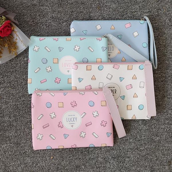 new fashion and simple travel storage bag women's make up bag cosmetics storage handbag
new fashion and simple travel storage bag women's make up bag cosmetics storage handbag