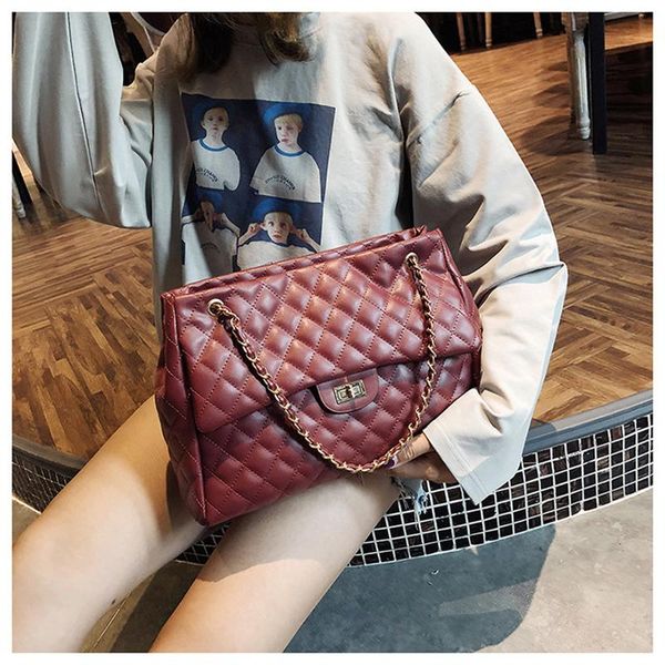 2021 women pu leather shoulder bag fashion designer ladies crossbody bags new luxury female large capacity handbags
2021 women pu leather shoulder bag fashion designer ladies crossbody bags new luxury female large capacity handbags