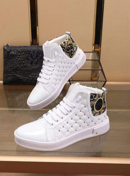 lowpriced wholesale highquality limited edition elling mens and womens sports shoes highquality luxury leisure designer shoes
lowpriced wholesale highquality limited edition elling mens and womens sports shoes highquality luxury leisure designer shoes