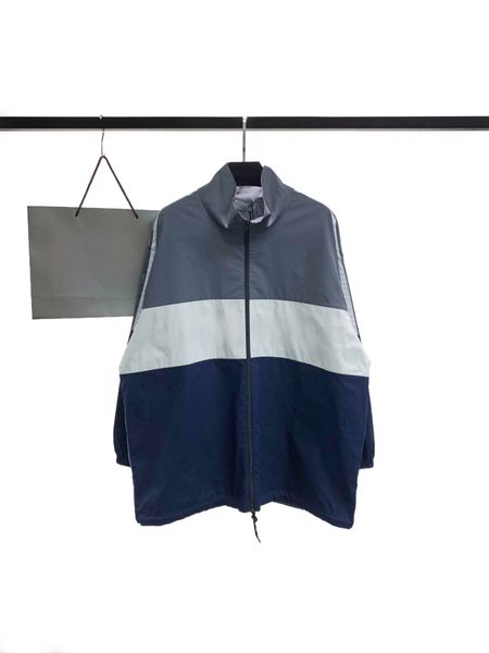 mens outdoor jacket outerwear letter pattern windbreaker contrast color jackets men coat new arrival for spring autumn, Black;brown
mens outdoor jacket outerwear letter pattern windbreaker contrast color jackets men coat new arrival for spring autumn, Black;brown
