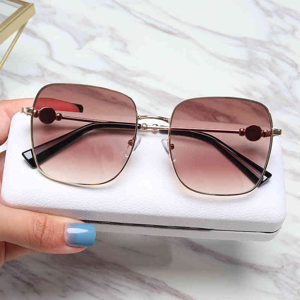 sunglasses high grade light luxury pearl inlaid women's box fashion korean version online red street anti ultraviolet, White;black
sunglasses high grade light luxury pearl inlaid women's box fashion korean version online red street anti ultraviolet, White;black
